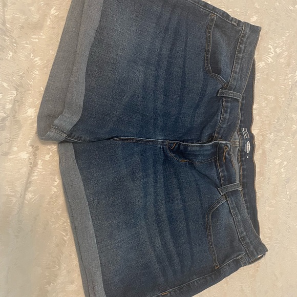 Old Navy shorts - Picture 5 of 6
